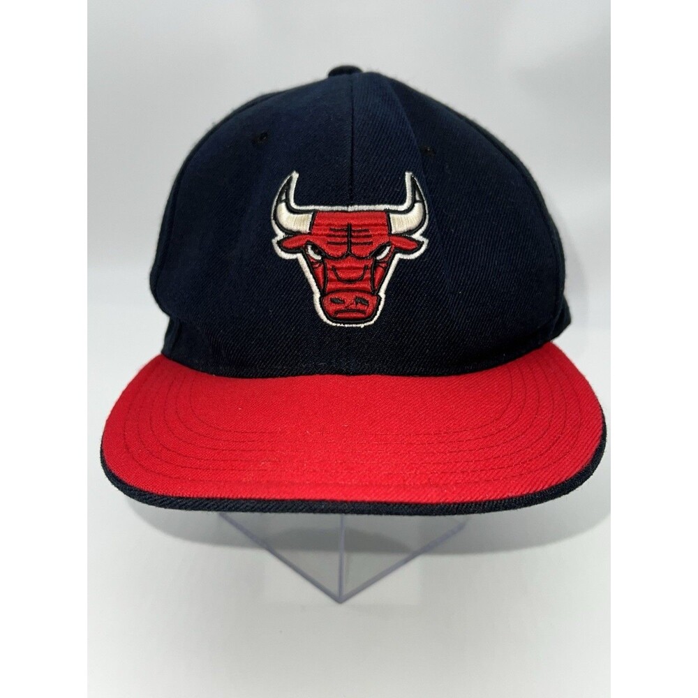 Chicago Bulls Premium FITS NBA Baseball Cap Black with Red Bill Vintage Styling